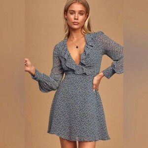 Lulus Love Abound Blue Floral Print Long Sleeve Dress size s